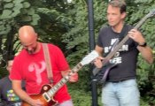 Gordon doing it on the bass